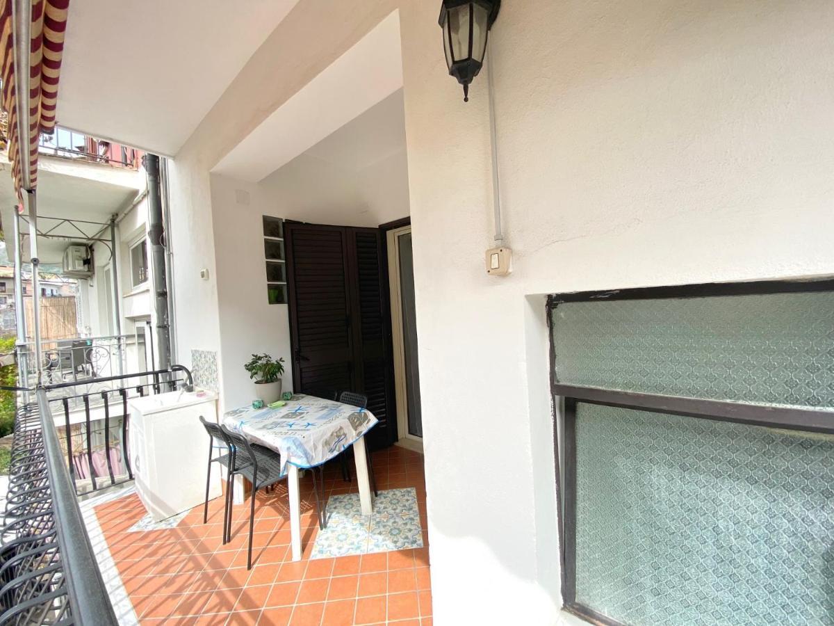 Casa Vacanze Rosy Giardini Naxos Exterior photo