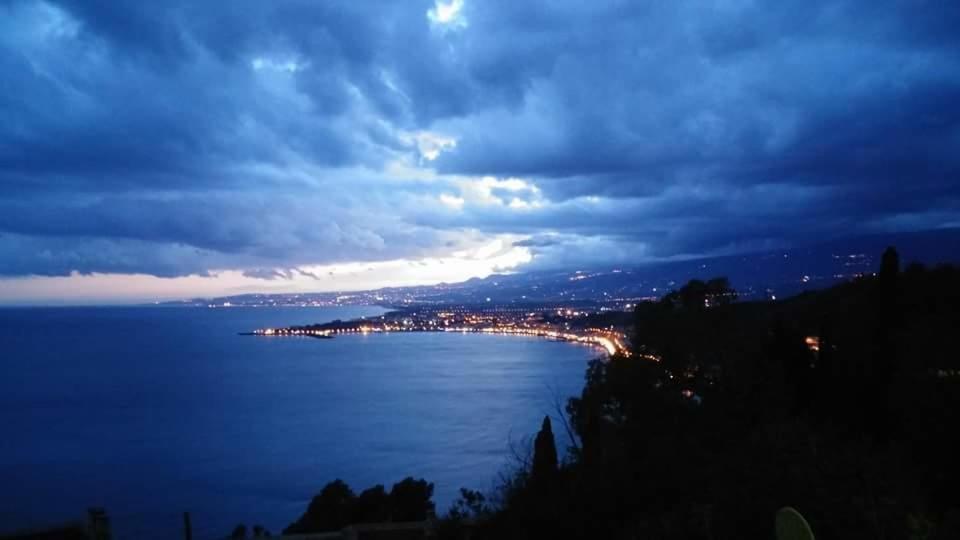 Casa Vacanze Rosy Giardini Naxos Exterior photo